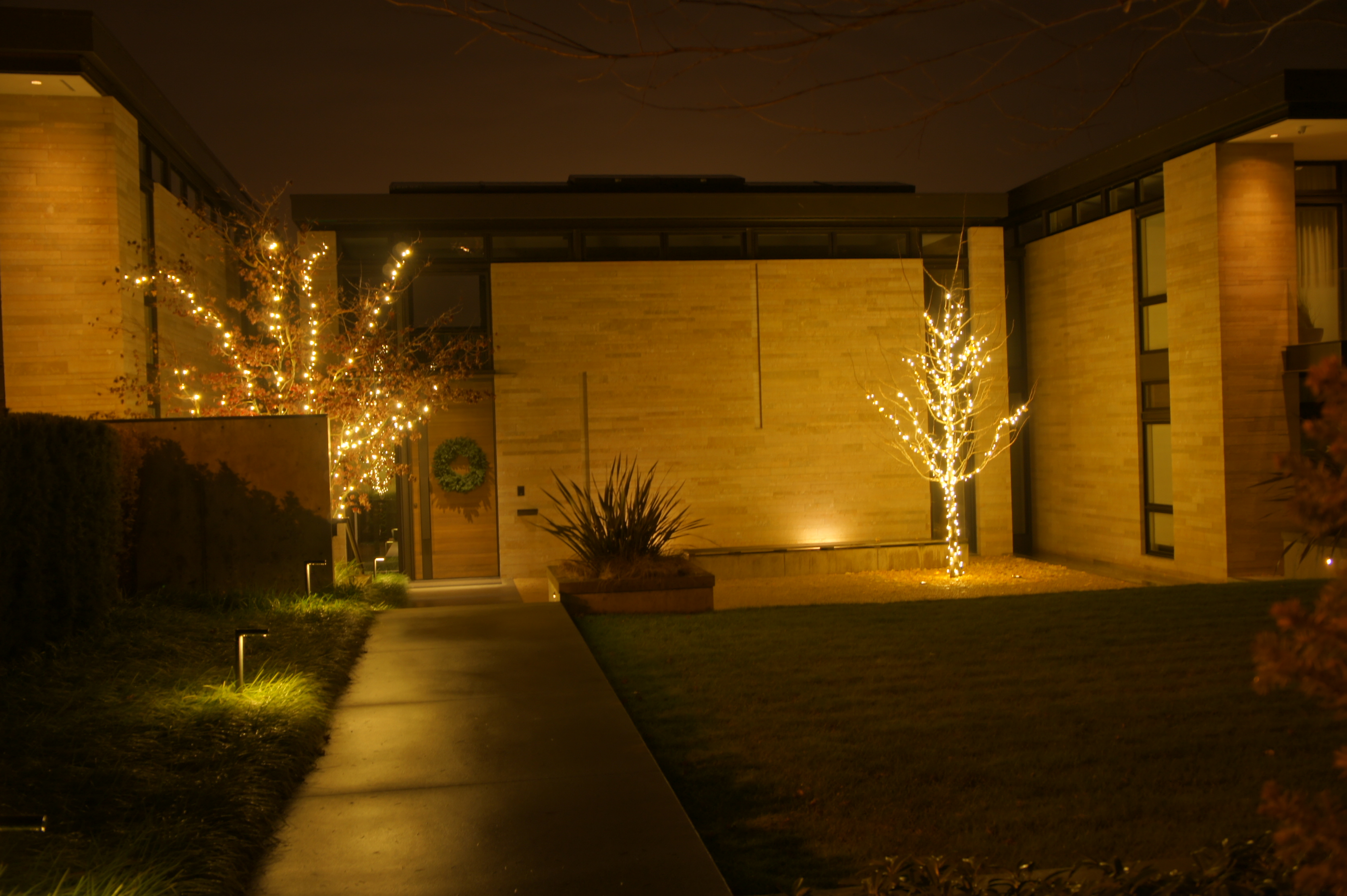 HOLIDAY LIGHTING
